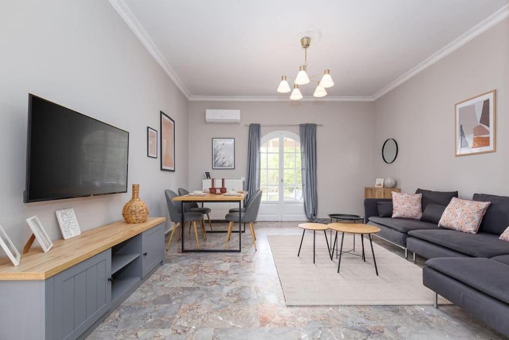 Apartment Angelikis House *